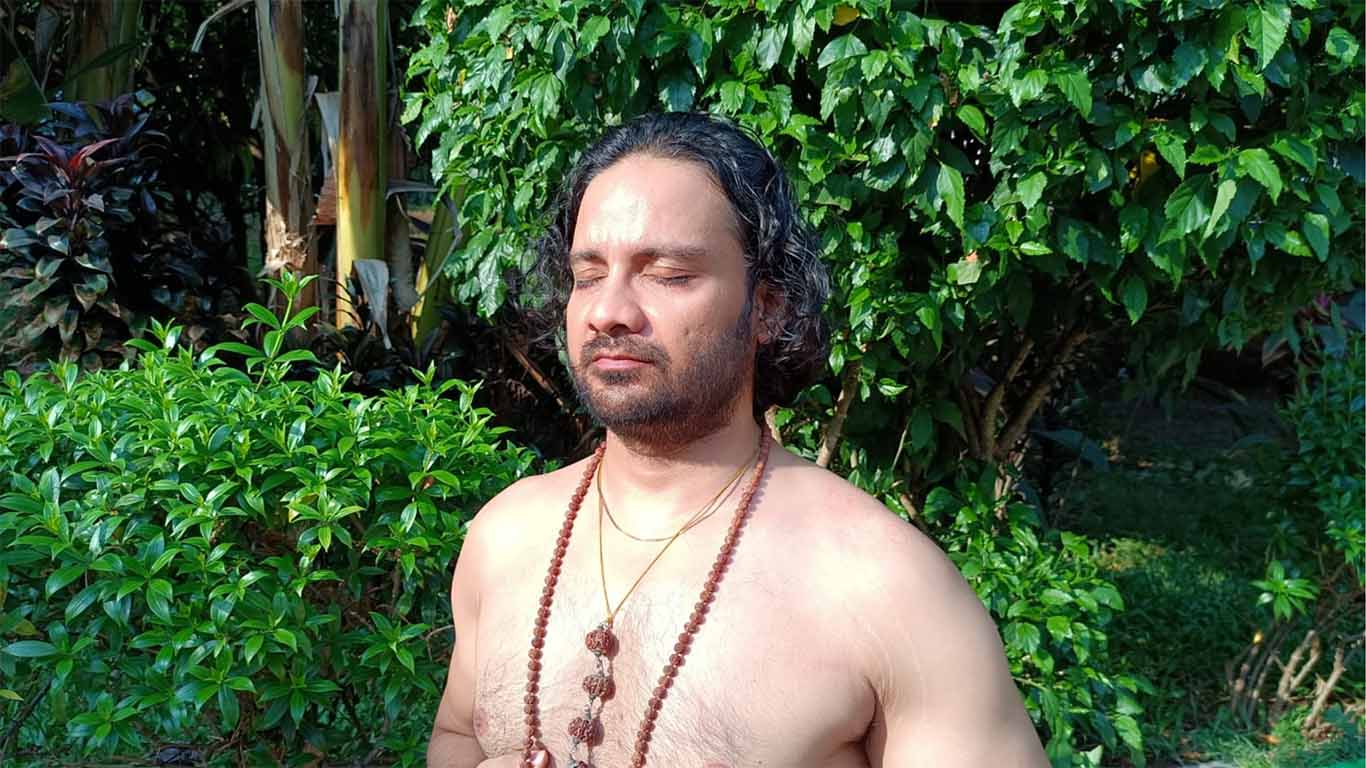 Pradip Krishna teaching Kundalini Kriya Yoga in Goa