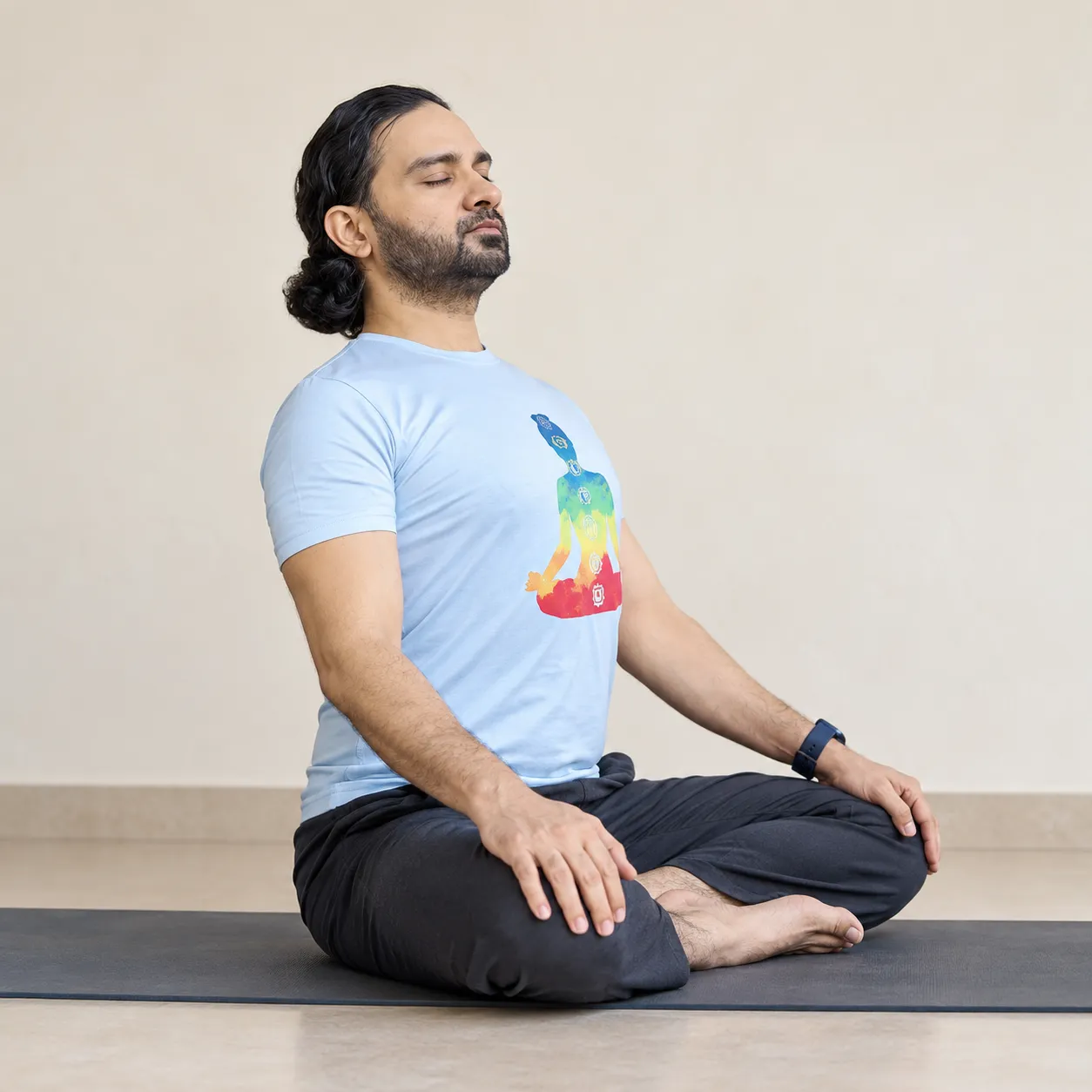 Shukasana | Vishuddhi Issha Yoga Ayurveda 1. Sukhasana